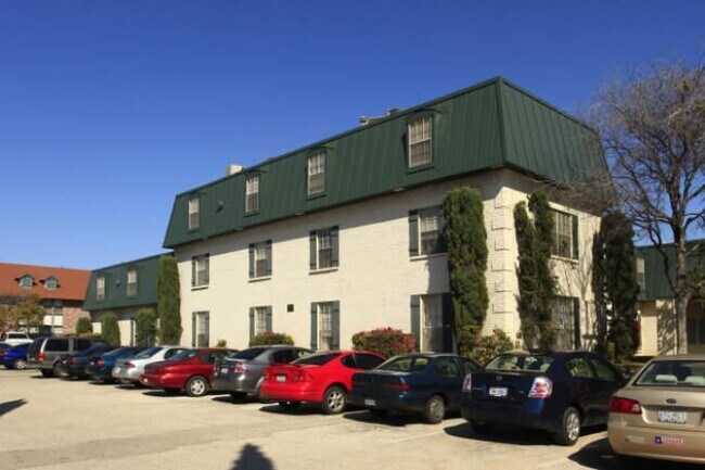 Building Photo - 1 bedroom in Austin TX 78752