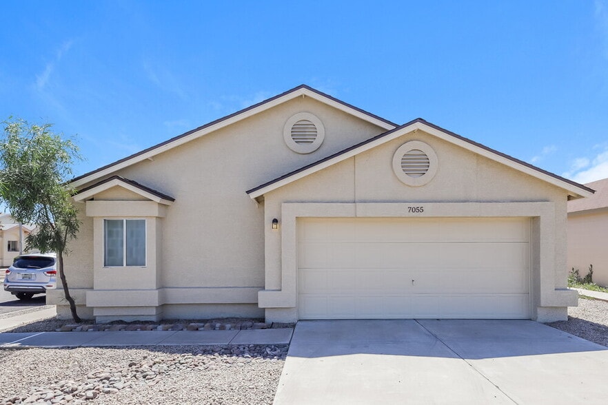 Primary Photo - 7055 W Sanna St
