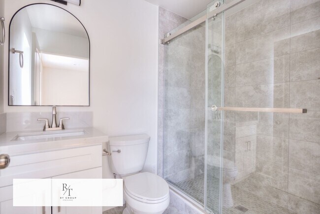 Building Photo - 2 Bed | 2 Bath | Alhambra School District