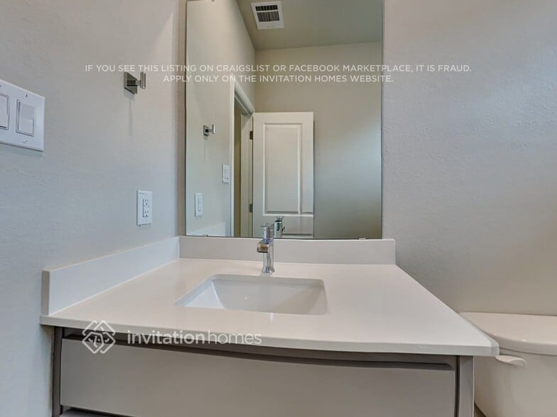 Building Photo - 2360 Waggoner Rnch Dr