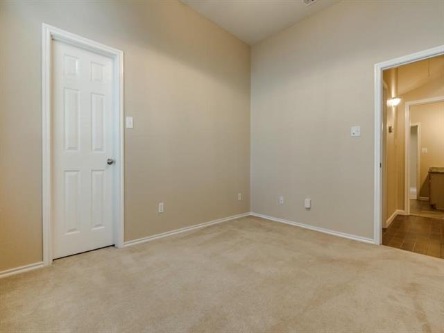 Building Photo - 12770 Swan Lake Dr