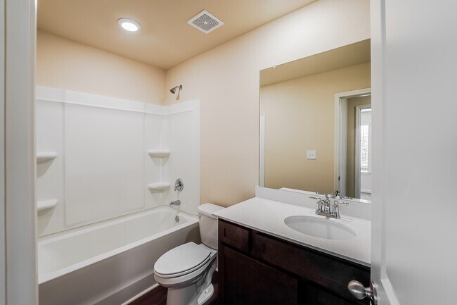 Building Photo - 6048 Rainbow Row