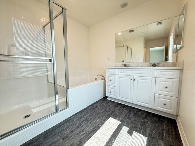 Building Photo - 672 Suukat Ct
