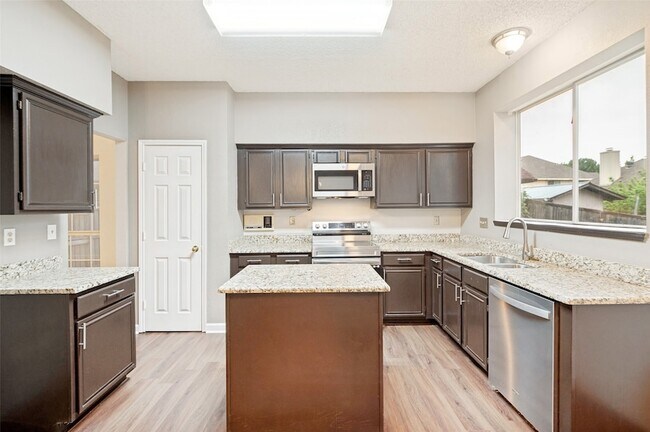 Building Photo - 6912 Sugar Maple Creek