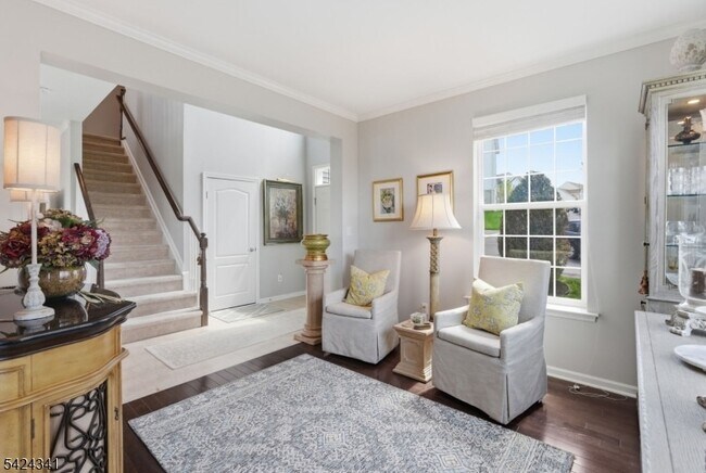 Building Photo - 263 Winding Hill Dr