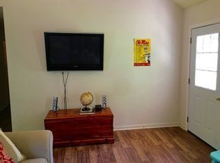 Building Photo - Old 242