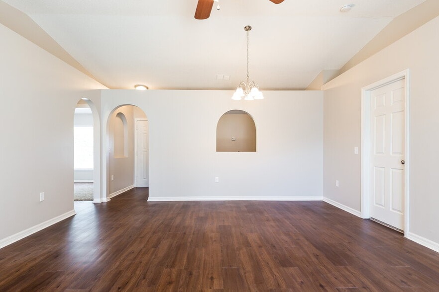 Building Photo - 2956 Tikimber Way