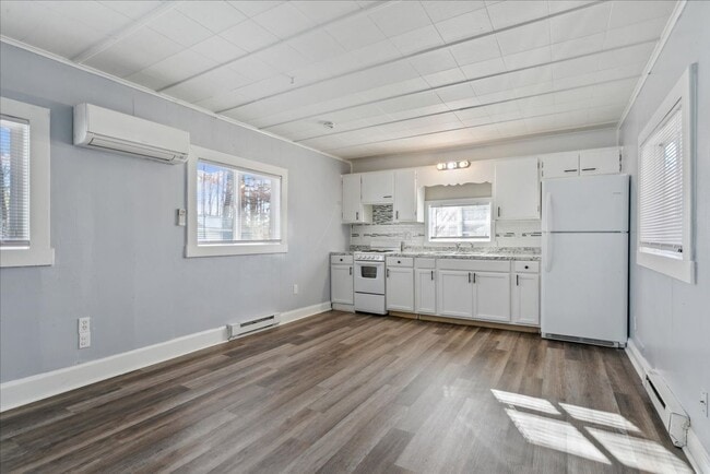 Building Photo - Call Eric Rutherford at (757)286-3742 for more information