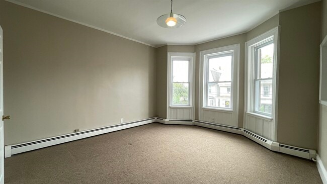 Building Photo - 12 50th St