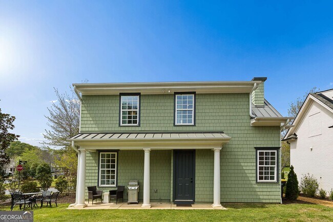 Building Photo - 11 Bourbon St