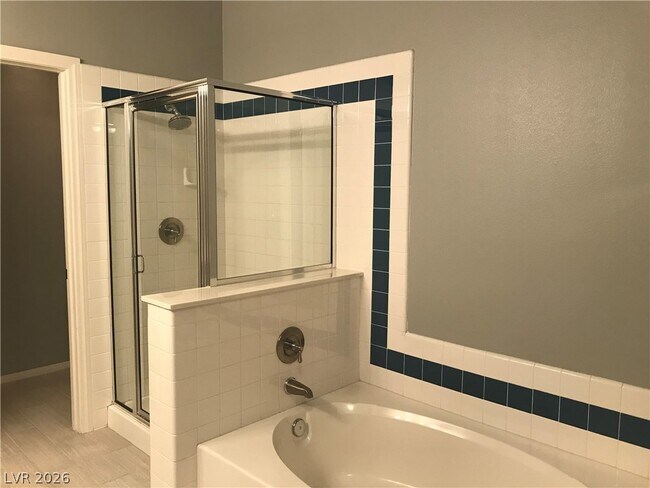 Building Photo - 10809 Garden Mist Dr