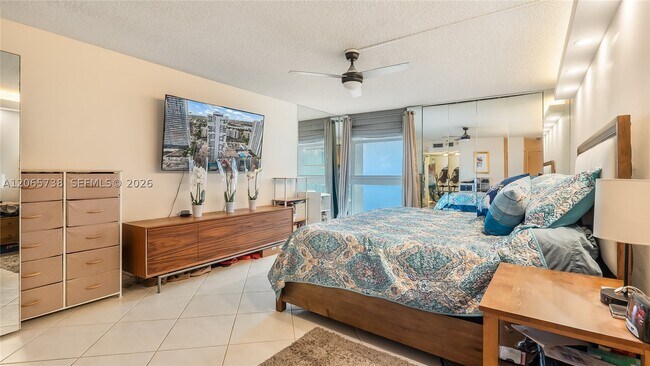 Building Photo - 1370 S Ocean Blvd