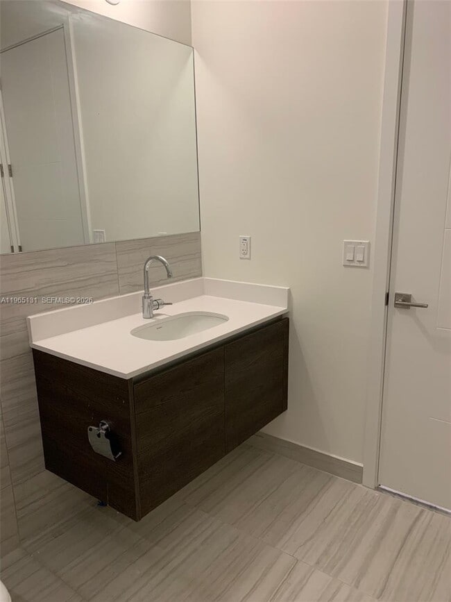 Building Photo - 301 Altara Ave