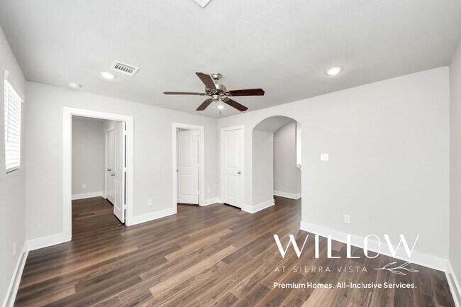 Building Photo - 10518 Moon Vly Ln