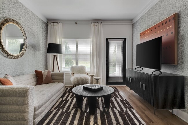 Building Photo - Solay Fort Worth