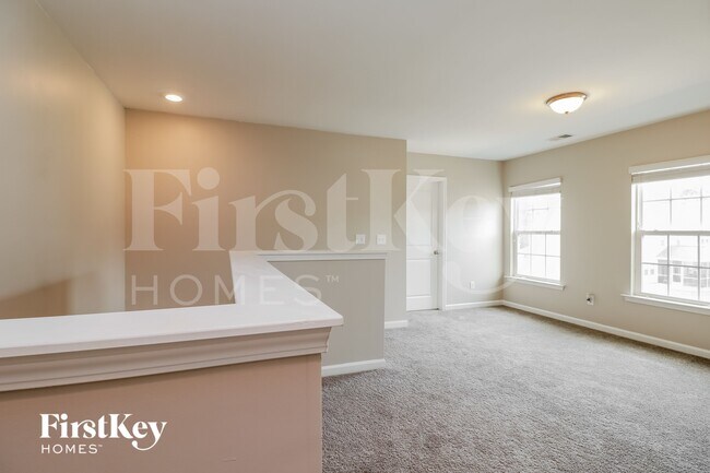 Building Photo - 353 Bradley Bend Dr