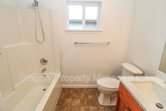 Building Photo - 14507 38th Dr SE