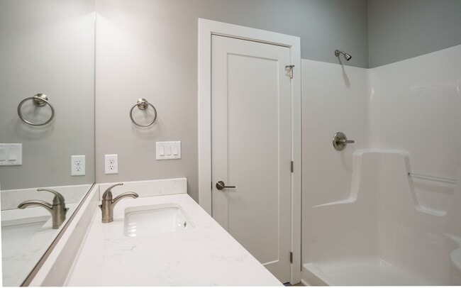 Building Photo - Dream Home Rental in Waukee! 3-Car Garage!