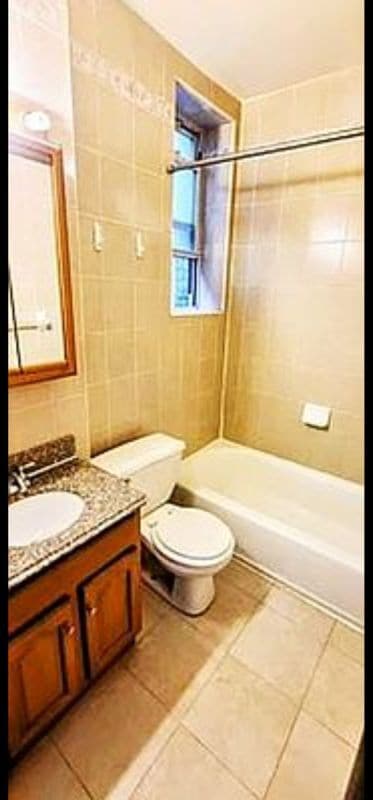 Building Photo - 205 E 73rd St