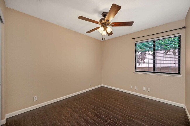Building Photo - Unique Opportunity!