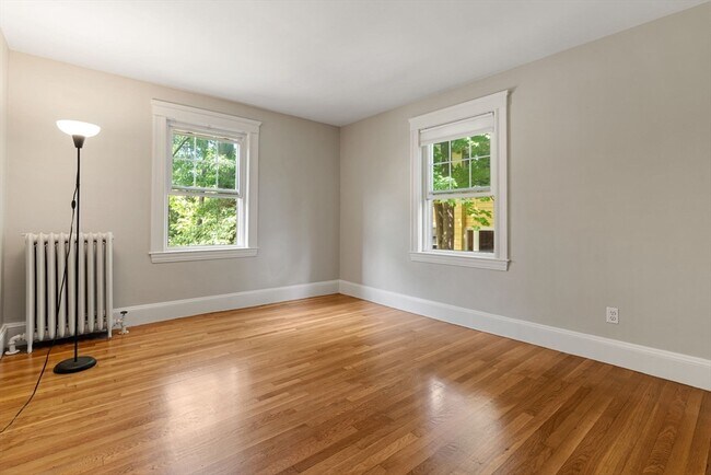 Building Photo - 29 Addington Rd