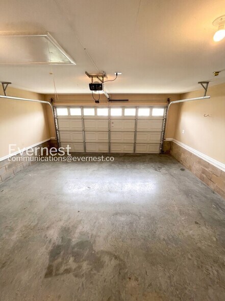 Building Photo - 3800 N Cindy Jo Dr