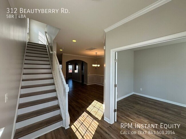 Building Photo - 312 Beautyberry Rd