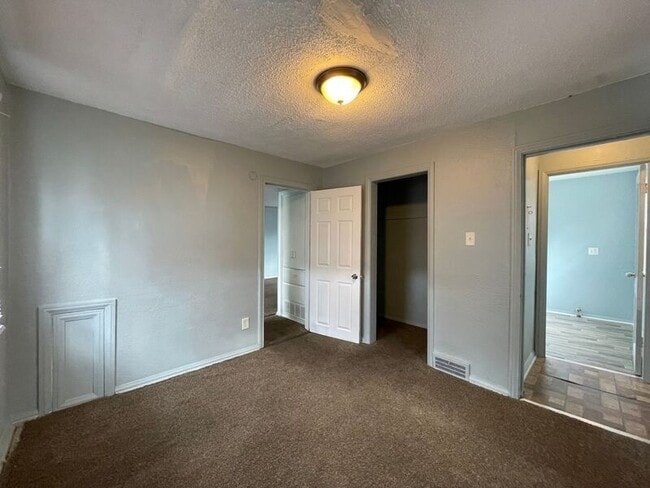 Building Photo - 1263 Crestwood Rd