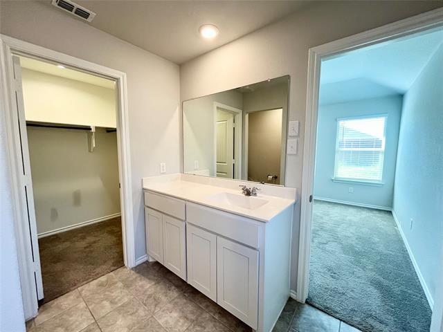 Building Photo - 124 Greengate Dr