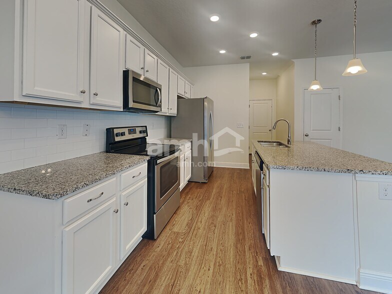 Building Photo - 7916 Stumble Journey Ln