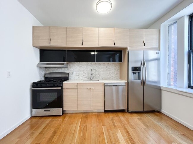Building Photo - 2 bedroom in NEW YORK NY 10031