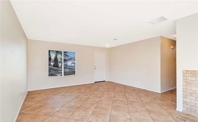 Building Photo - 71667 Sunnyvale Ct