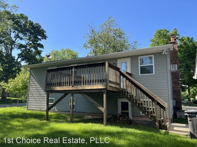 Building Photo - 2 br, 1 bath House - 420 West