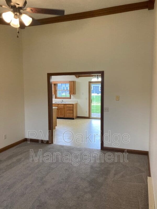 Building Photo - 1373 Michael Ct