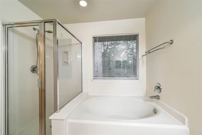 Building Photo - 246 W Stedhill Loop