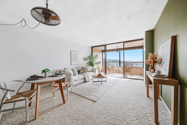 Building Photo - Mott Smith Laniloa