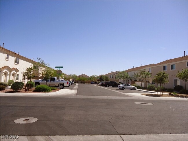 Building Photo - 9329 Square Dance Pl