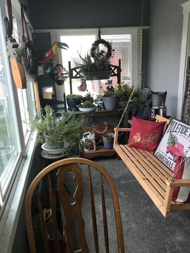 Building Photo - 2 bedroom 1 bath