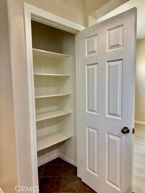 Building Photo - 1379 Valley Rose Way