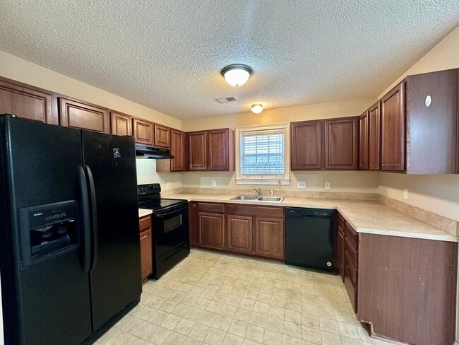 Building Photo - 2 Story Home Coming Soon!