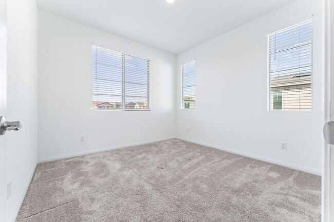 Building Photo - 16616 Strategy Pl