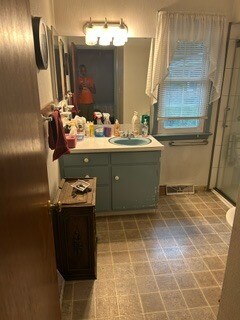 Building Photo - 201 Rose Hill Cir