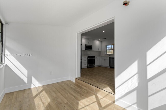 Building Photo - 6200 Fletcher St