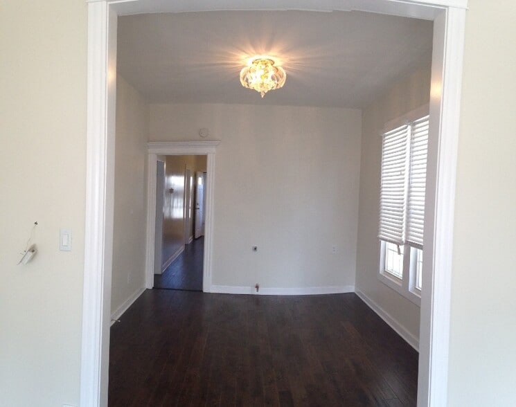 Building Photo - 3418 W McLean Ave