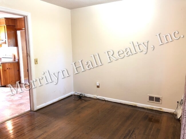 Building Photo - 2130 Morninglo Ln