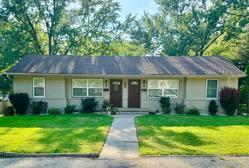 Primary Photo - 403 SW 18th St
