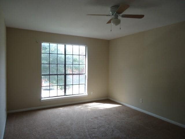 Building Photo - 12500 Sandpiper Dr
