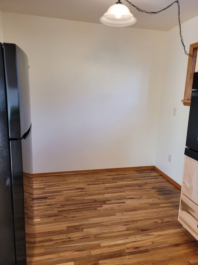 Building Photo - Whitefish 4 bedroom Unfurnished Home