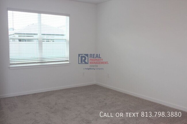 Building Photo - 11225 Sycamore Glen Loop