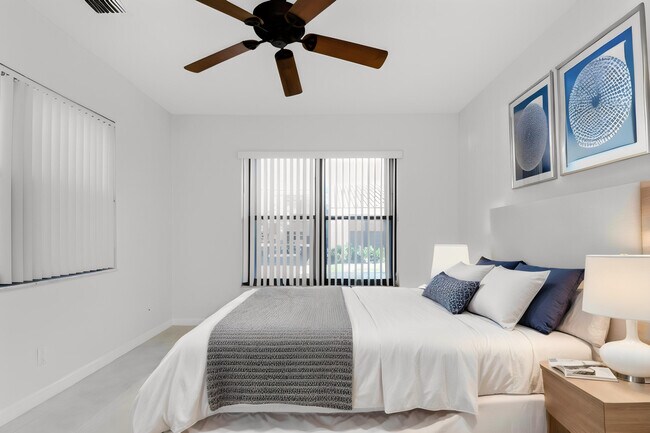 Building Photo - 363 W Camino Real